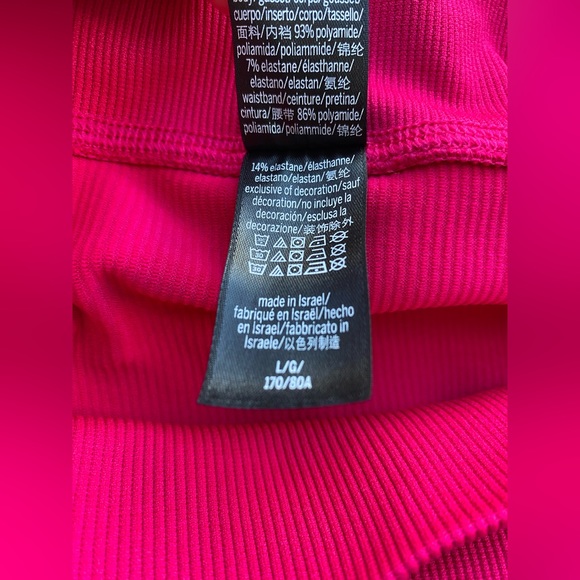 Victoria’s Secret Ribbed Seamless High Rise 7/8 Tight - Picture 12 of 13